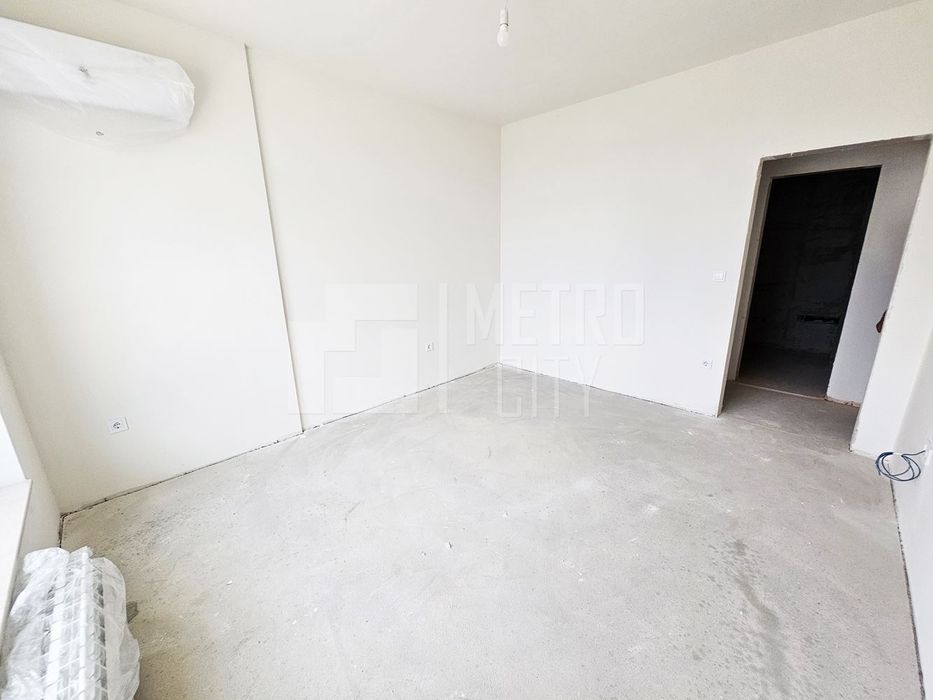 Продава се Тристаен апартамент в София, Хладилника - 130 кв.м за 3000 €/кв.м - Снимка #8