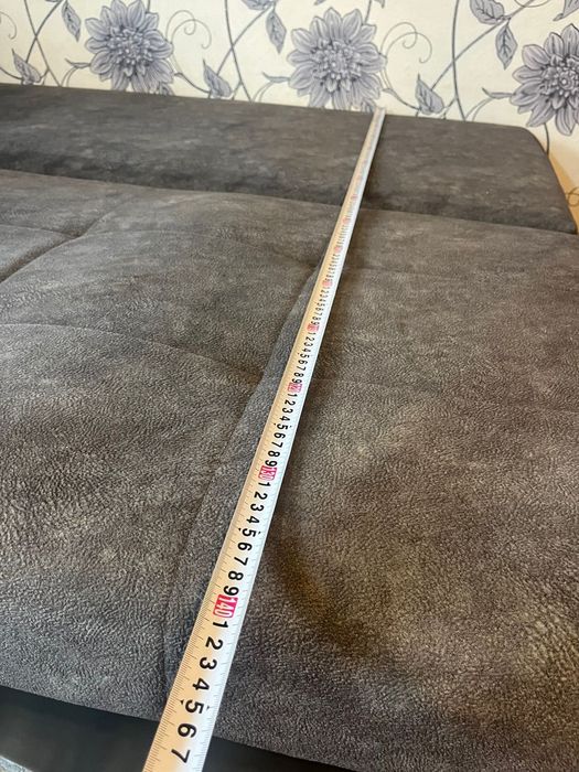 Продам 2 дивана в гостиную