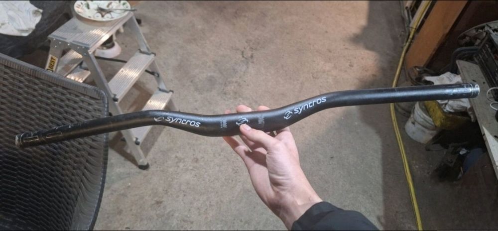 Велосипедно кормило syncros