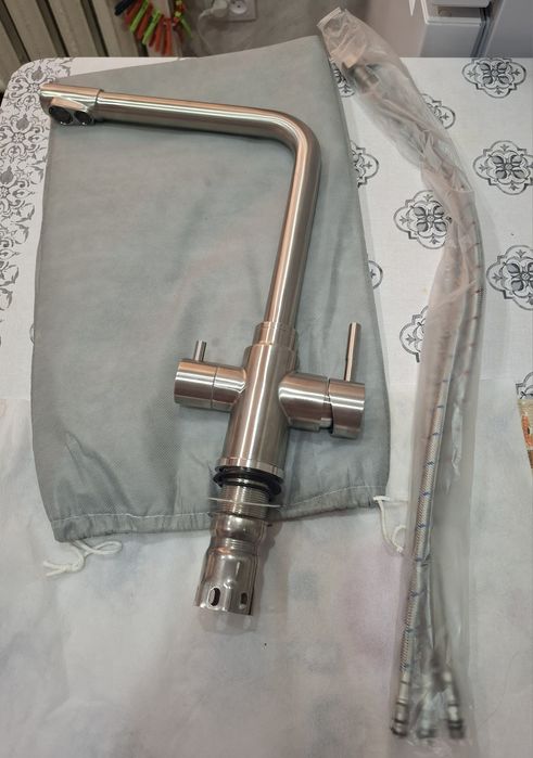 Смеситель для кухни,  три в одном.