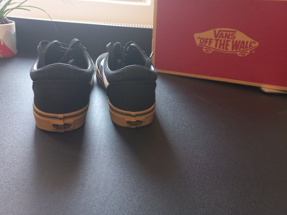 Pantofi VANS Ward (Canvas) Black/Gum mărime 43