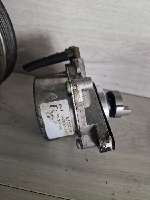 Fulie vibrochen,pompa vacuum Opel Corsa D 1,3 cdti, Z13DTJ