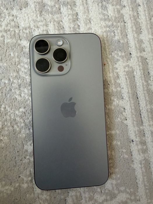 Продам iPhone 15 Pro Max 256gb