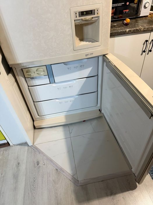 Продам холодильник в рабочем состоянии