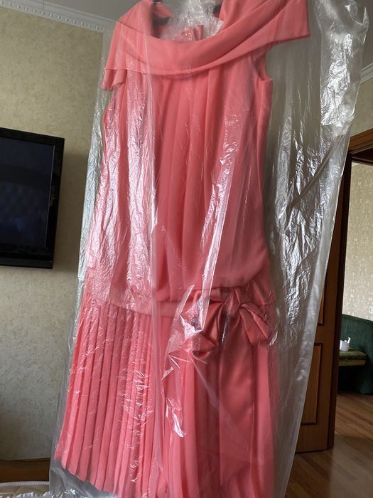 Вечернее платье