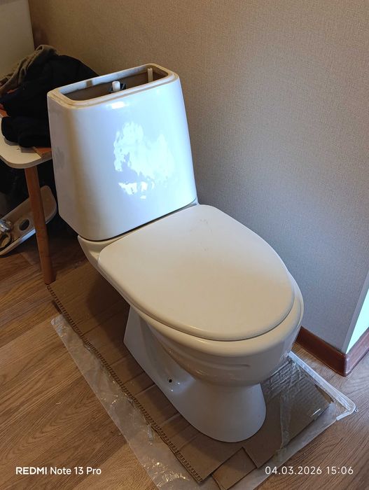 Унитаз б/у 3000 тг