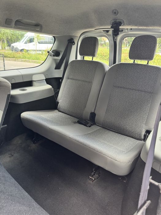 Dacia Logan MCV 7 Locuri 1.6 16V benzina si GPL omologat 228.000 km 2007 euro 4