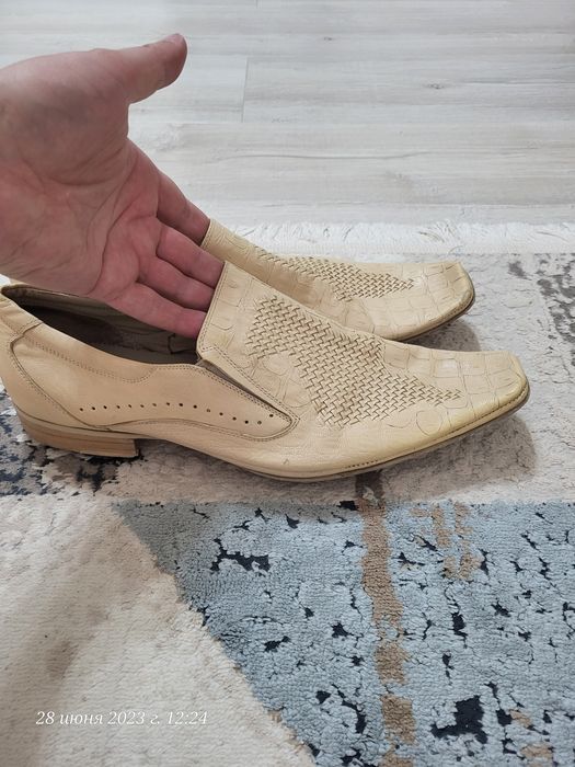 Продам мужские туфли