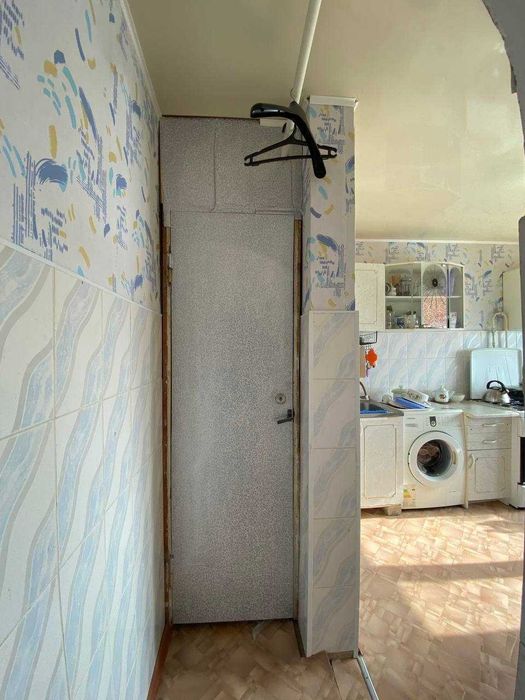 Продам 3 комнатную 11мкр