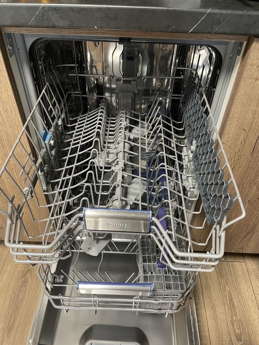 Съдомиялна за вграждане BEKO