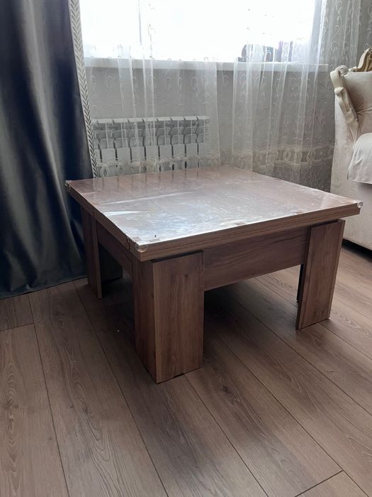 Продам стол трансформем (дерево)