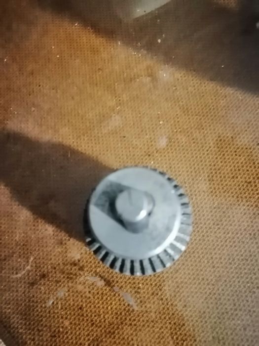 Патрон с конусной посадкой.