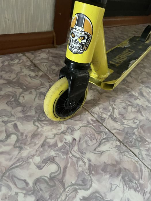 Продам Трюковой самокат