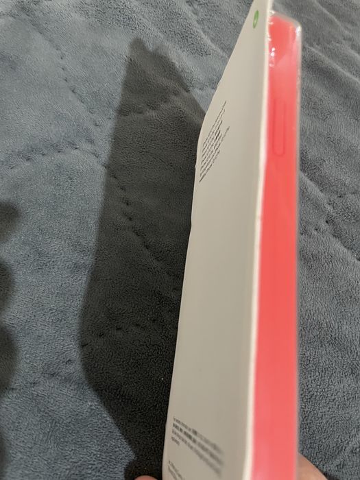 Продам чехол на айфон 12