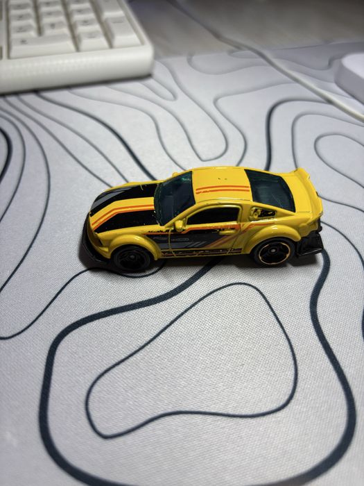 Хот вилс машина оригинал