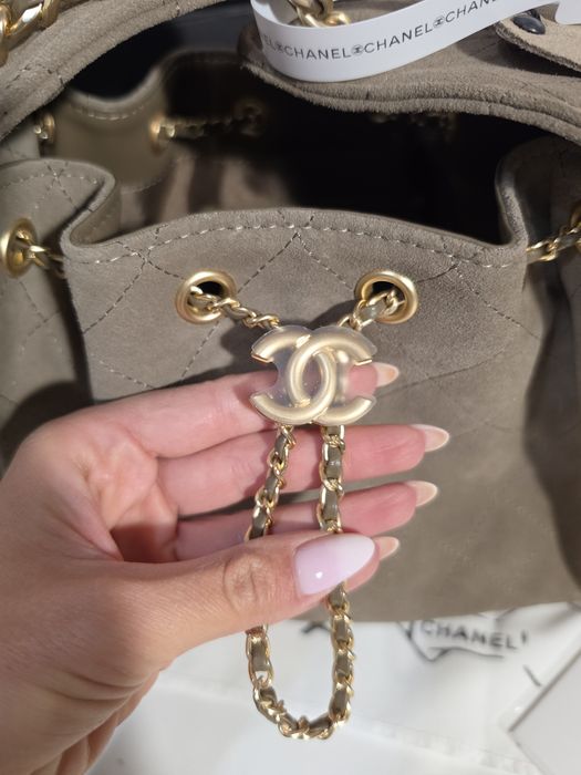 Налична чанта Chanel Hobo 25S велур