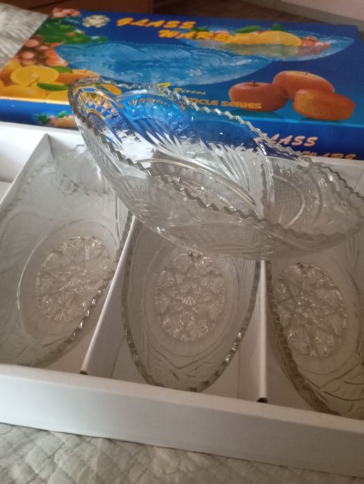 Продам вазочки салатницы