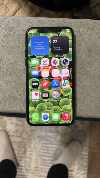 продам 11 pro айфон