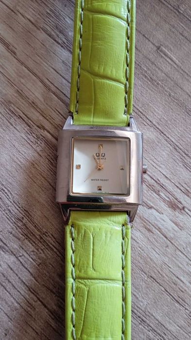 Дамски часовници