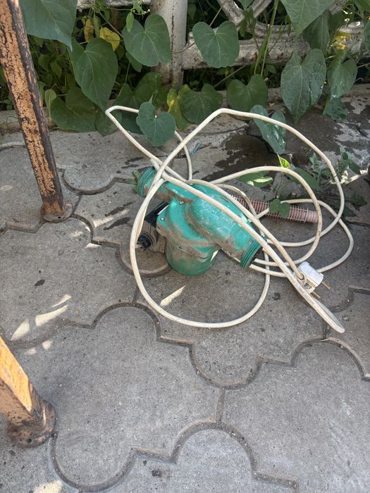 Продам газовый котел насос