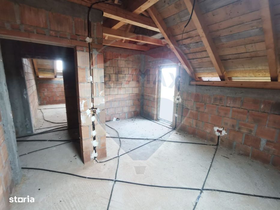 Casa noua de vanzare cu 6.400 mp teren in Copalnic Manastur