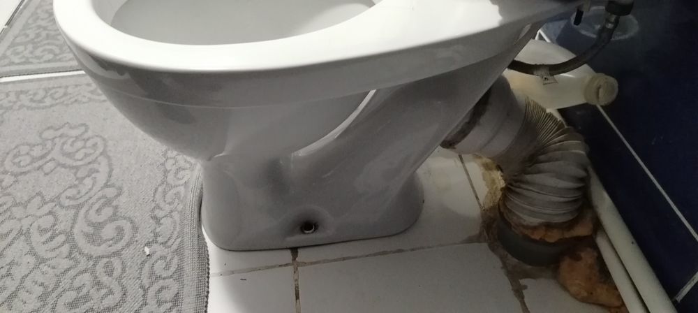 Б/у унитаз состояние хорошее