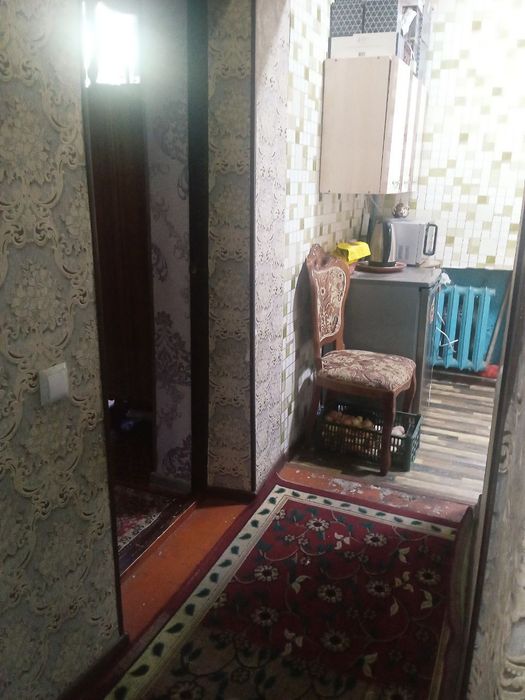 Продаю рядом Рисивой мост