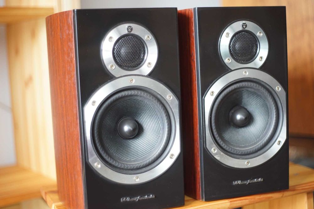Boxe Wharfedale Diamond 10.1