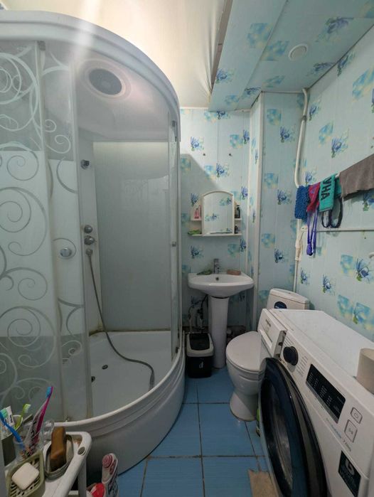 Срочно продам дешево 2к квартиру 9200