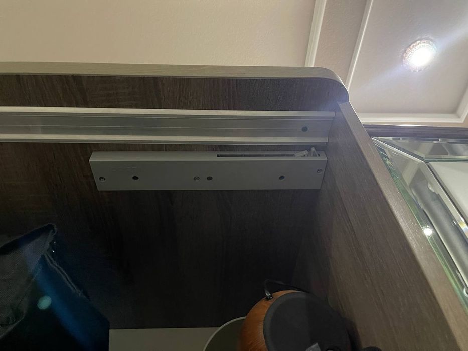 Rassiskiy mebel srochno sotiladi