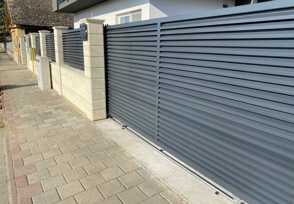 Garduri și Porți Metalice – Protecție și Design Modern