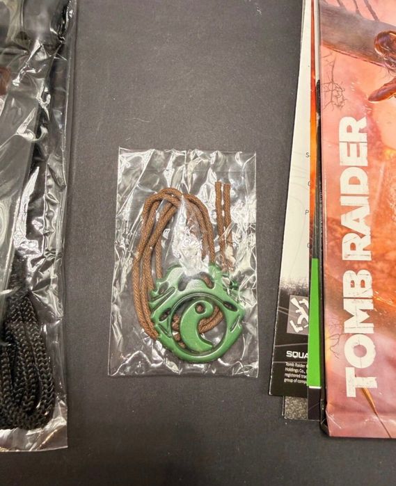 Tomb Raider xbox 360 survival edition box set