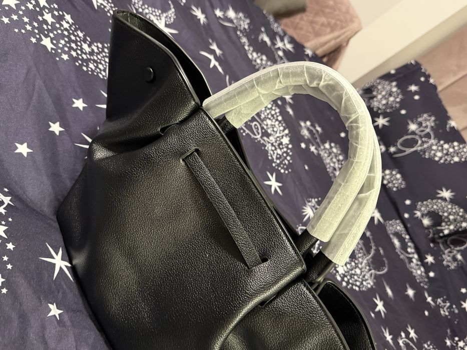 Geanta DeMellier london