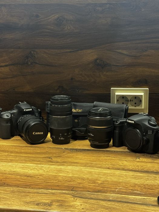 ТОП ЦЕНИ! Фотоапарати Canon EOS 60D | Обективи Canon 75-300mm, EFS 17-85mm, EFS 18-135mm | Чанти | Подарък SD Карта