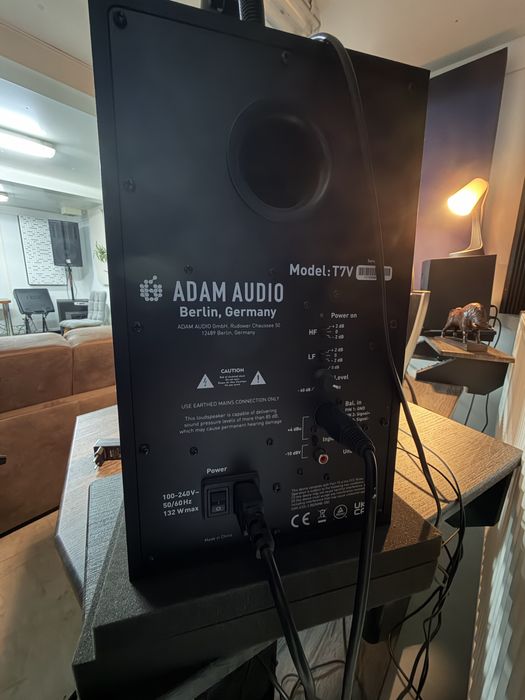 Birou,boxe,mixer studio inregistrari