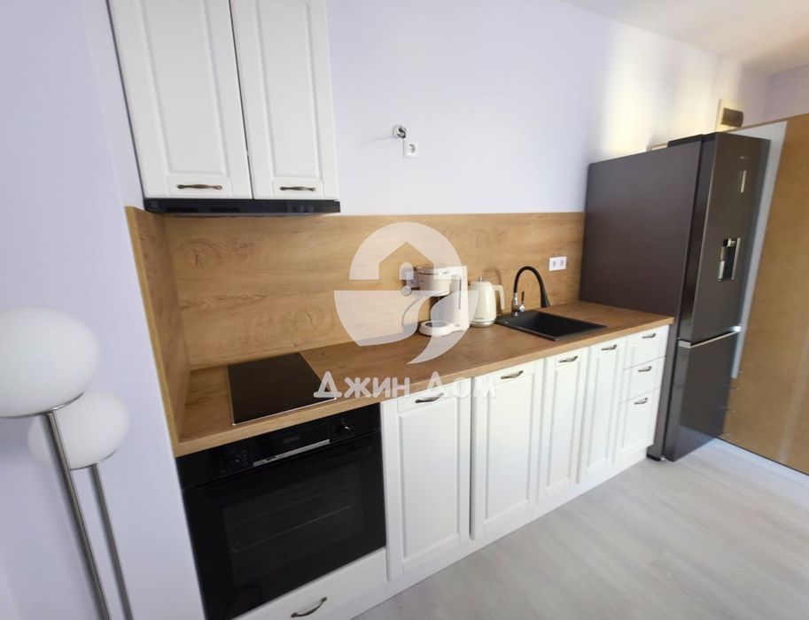 Продава се Тристаен апартамент в Свети Влас - 78 кв.м за 1475 €/кв.м - Снимка #2