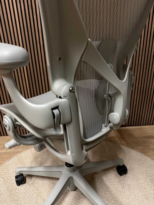 Refurbished Herman Miller Aeron Remastered Mineral