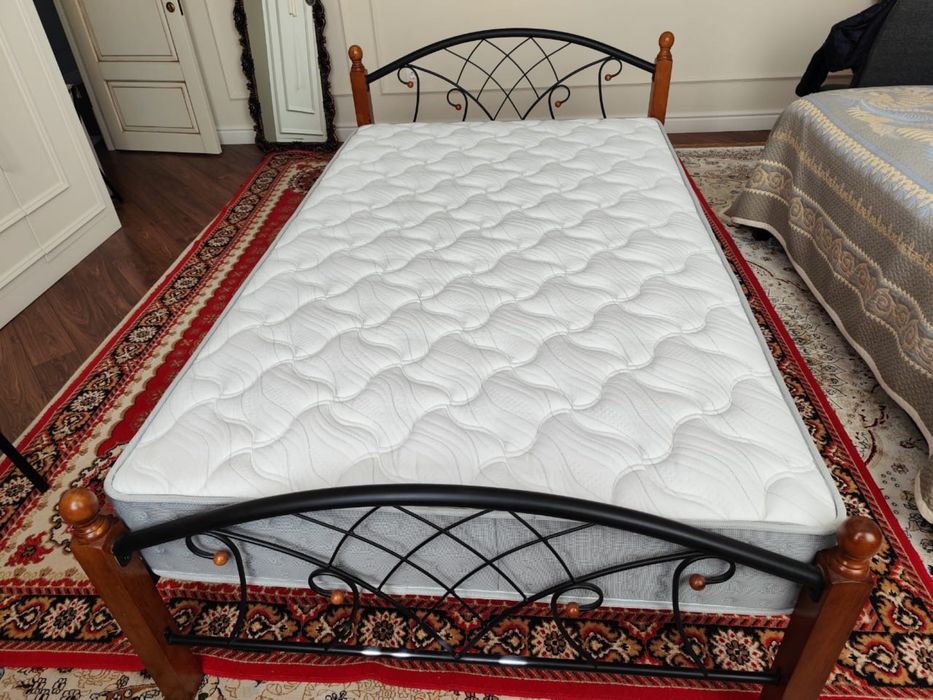 Продам кровать