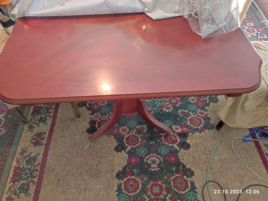 Малазийский стол