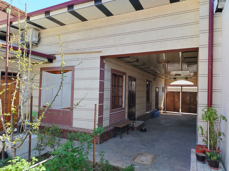 Xovli sotiladi Metro yaqin