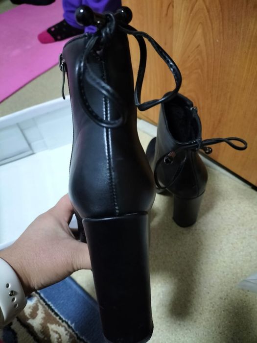 Зимний обувь 35 размер