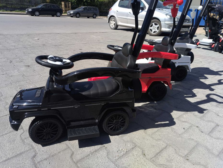 MERCEDES Кола за яздене с дръжка и сенник Mercedes-benz G350d