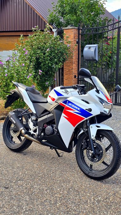 HONDA CBR125R Alb, Toba Sport SCORPION, An 2013, 30.537km, Schimb de Ulei Bonus, Ofer Transport