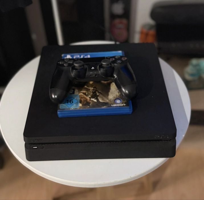 PlayStation PS 4 Slim 500GB • 1 Controller • Citește Discuri • Revizie Recentă