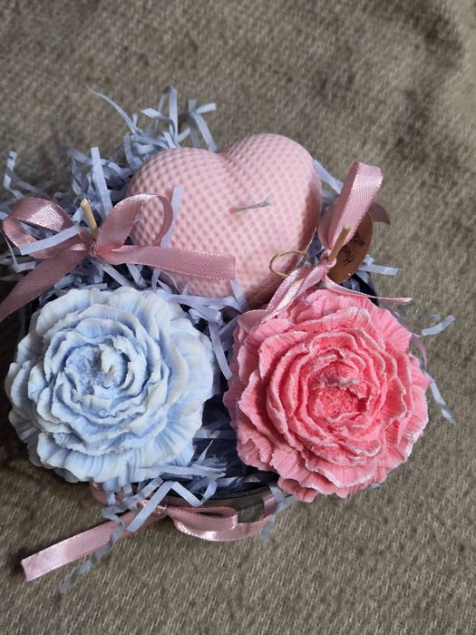 Букет от соеви свещи в кутия