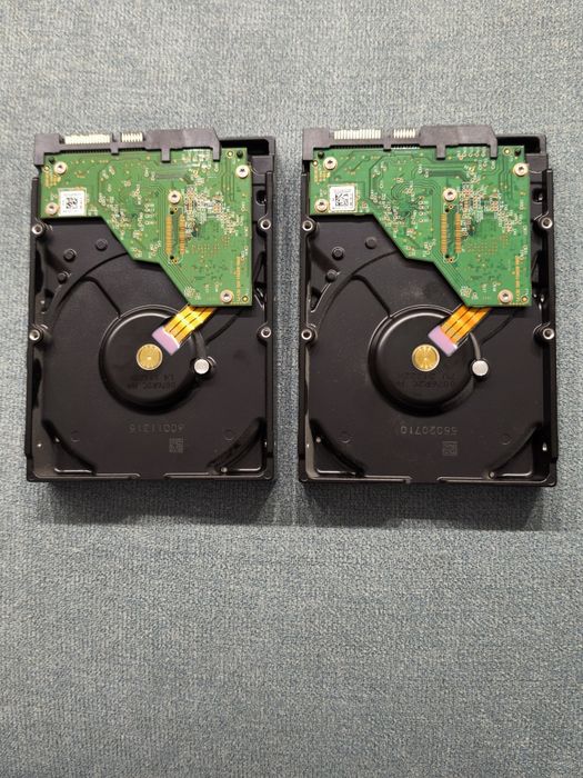 Хард дискове 2х4 TB