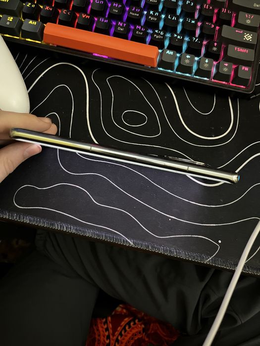 Продам OnePlus 11