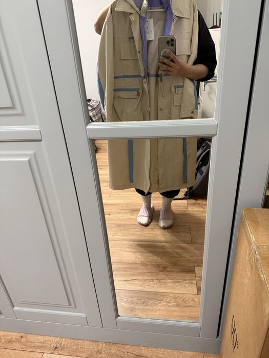 Тренч с цветными вставками