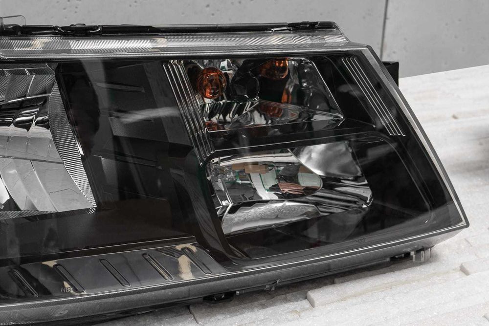 Комплект Фарове за DODGE JOURNEY I 2008 - 2020 година