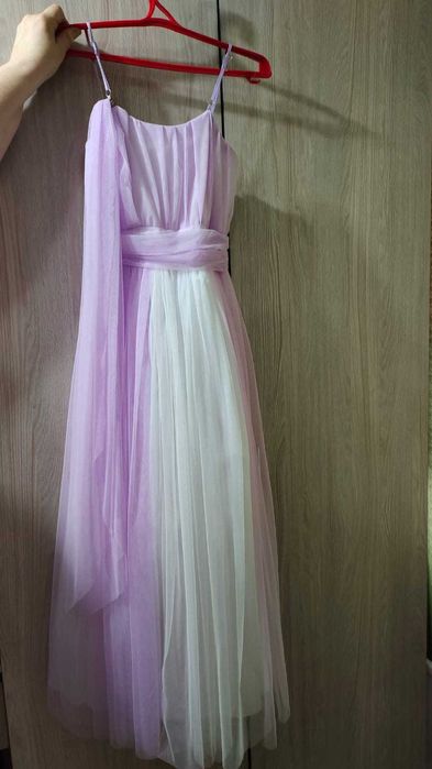 Продам платье 38 размер